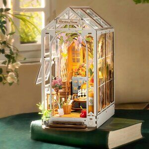 NWT Rolife Book Nook & Wonderland DIY Kit Garden House TGB06